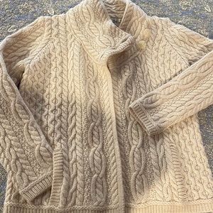 Beautiful fisherman’s sweater 100% wool size medium very gently worn